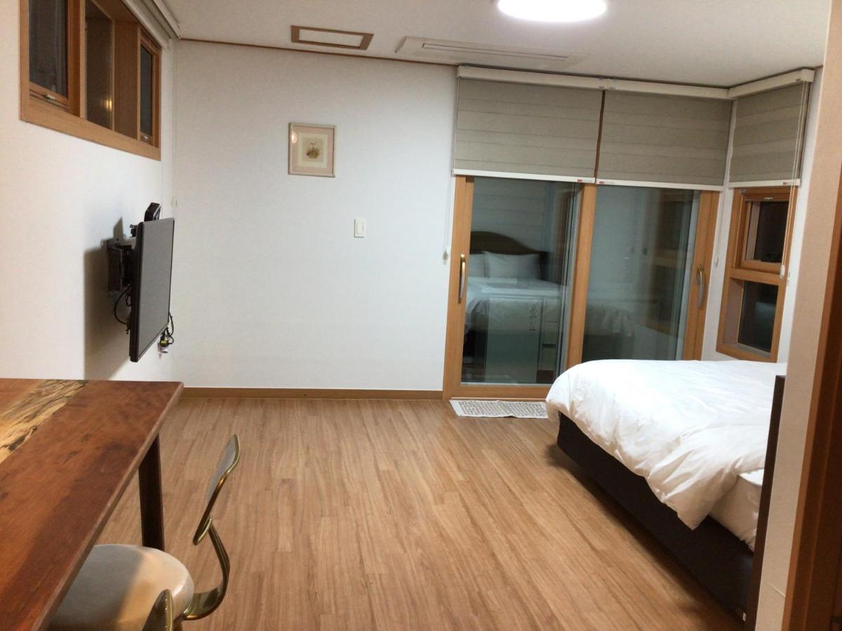 Sungsan Woori House Pension Seogwipo Exterior photo